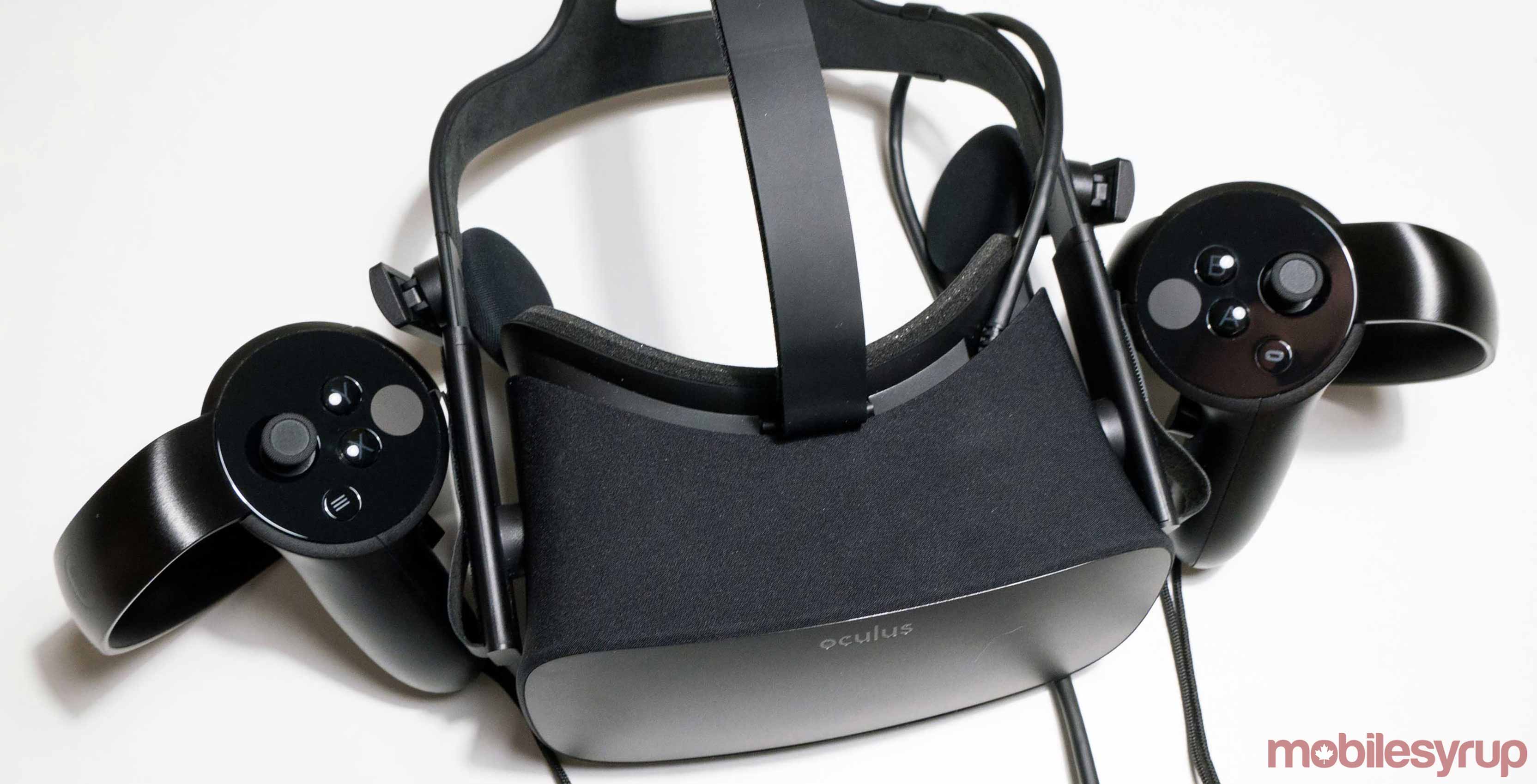 Oculus Rift sitting on table - Oculus Rift drops price