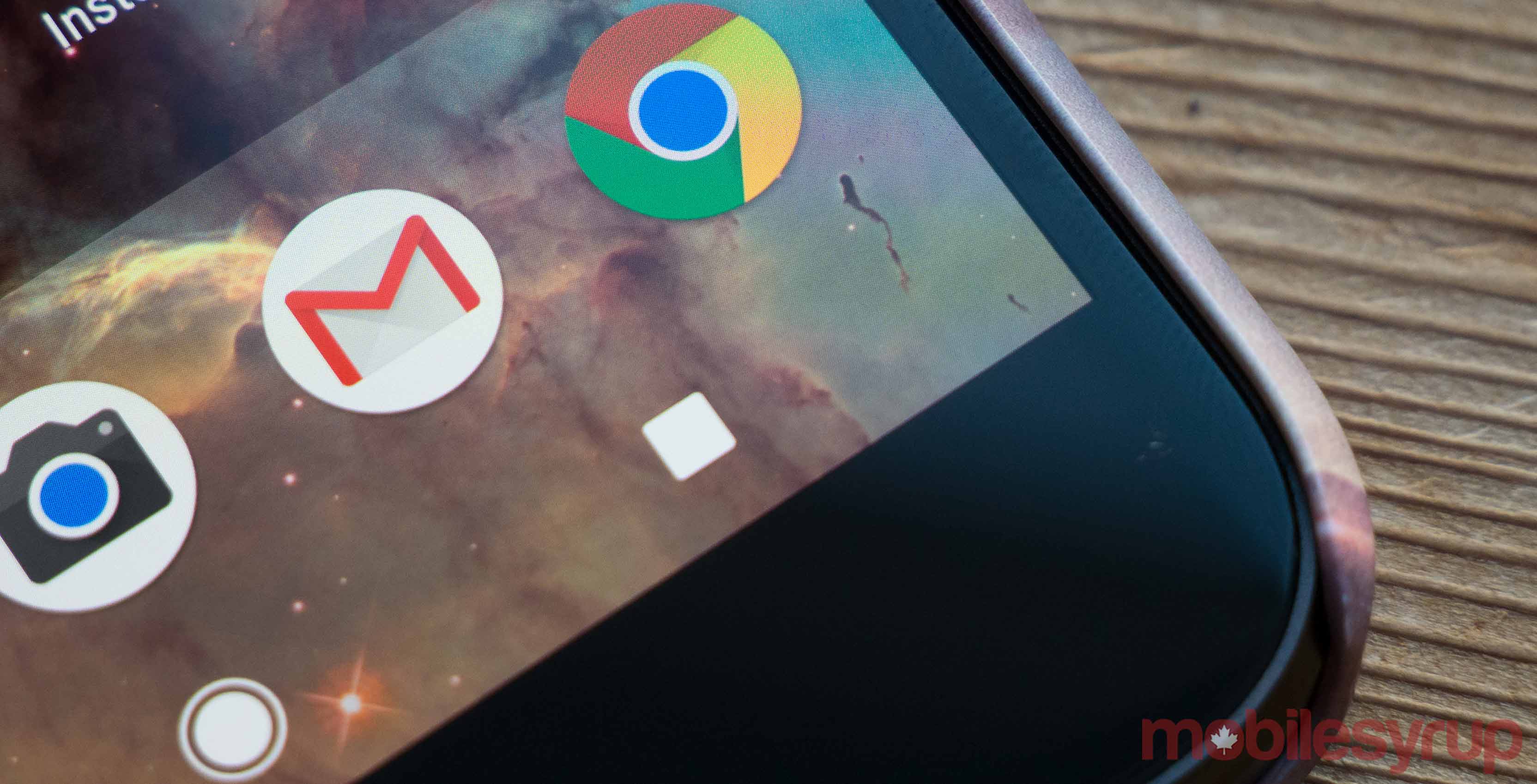 An image showing the camera, Gmail, and Chrome apps