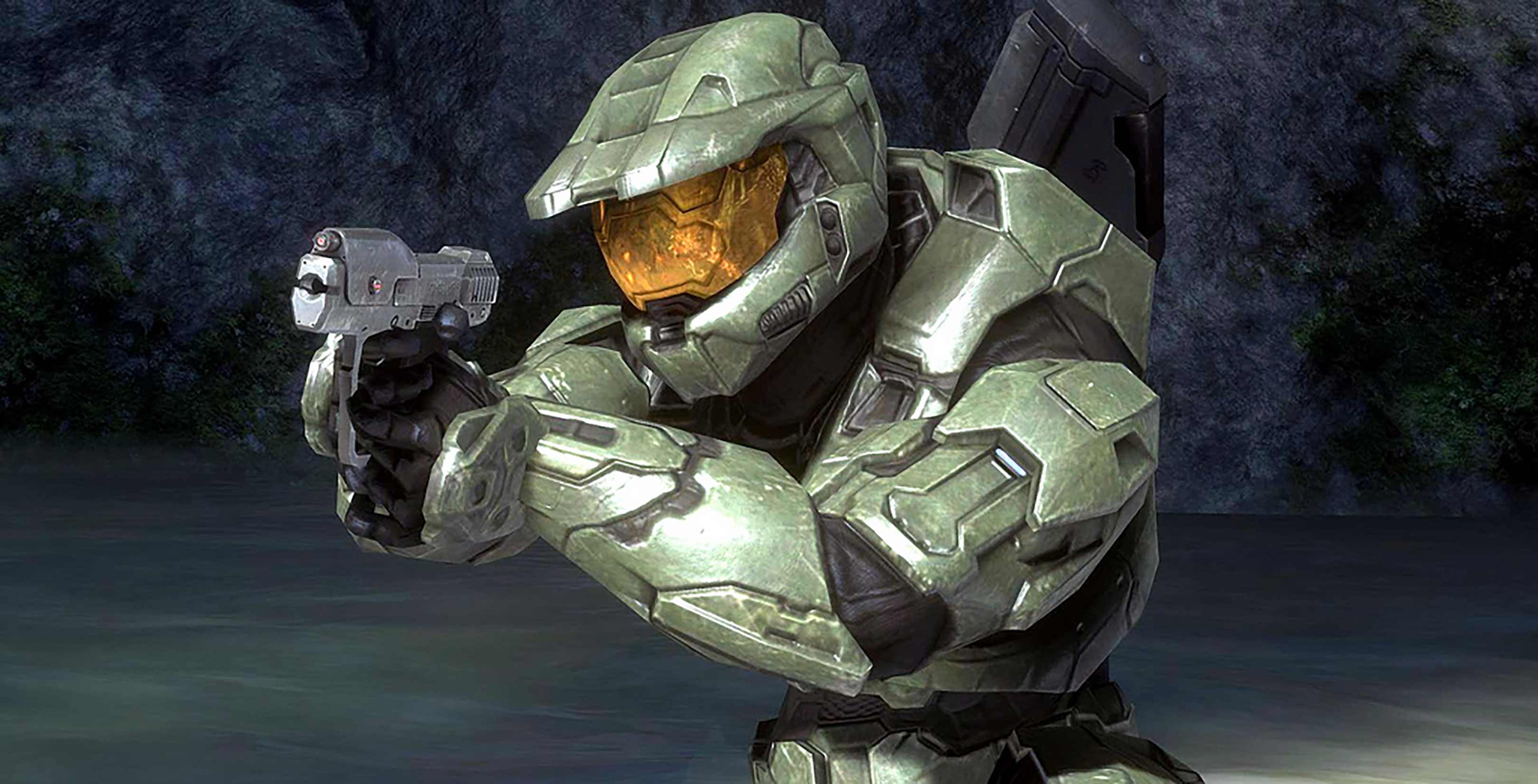 Master Chief with a pistol