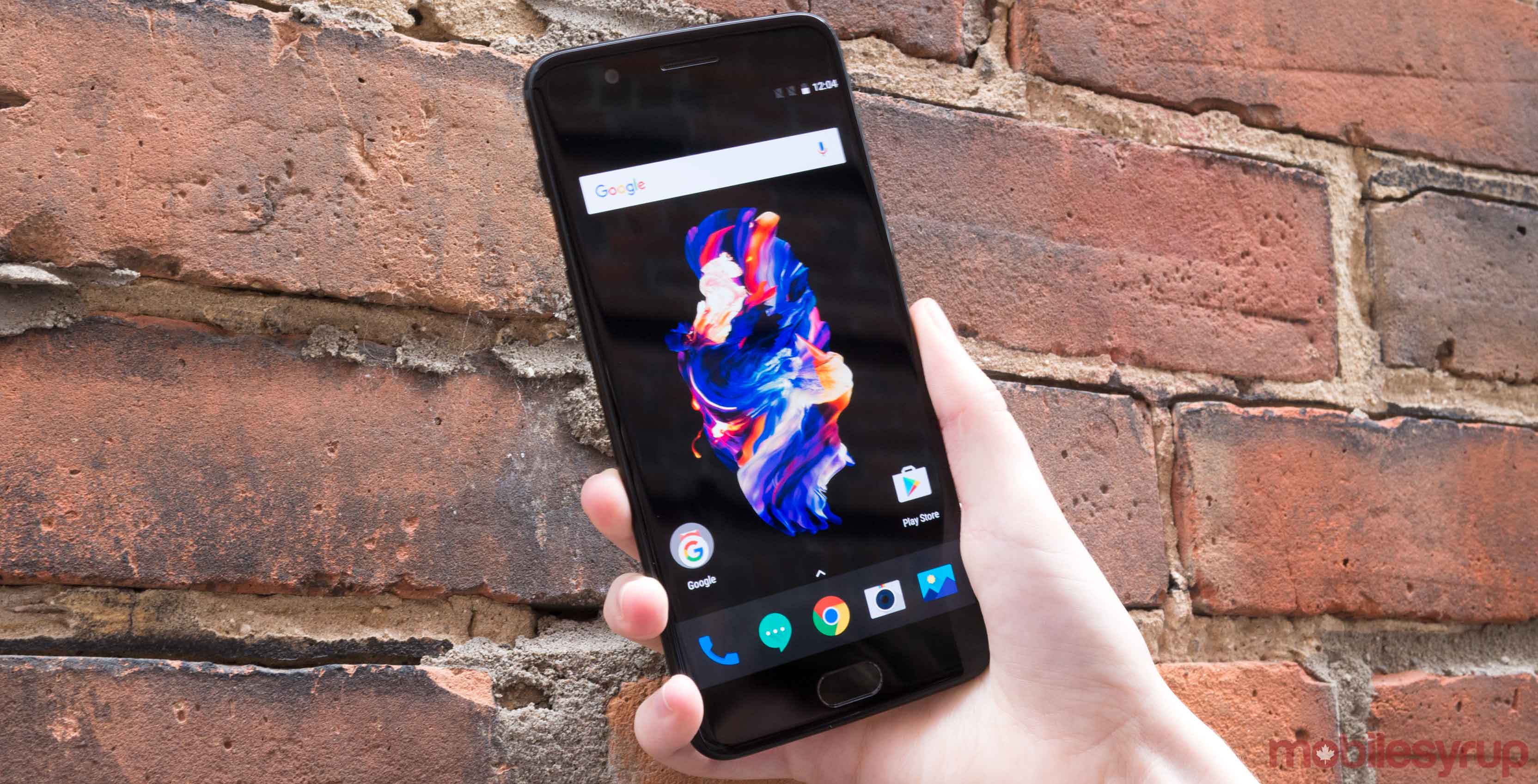 OnePlus in hand
