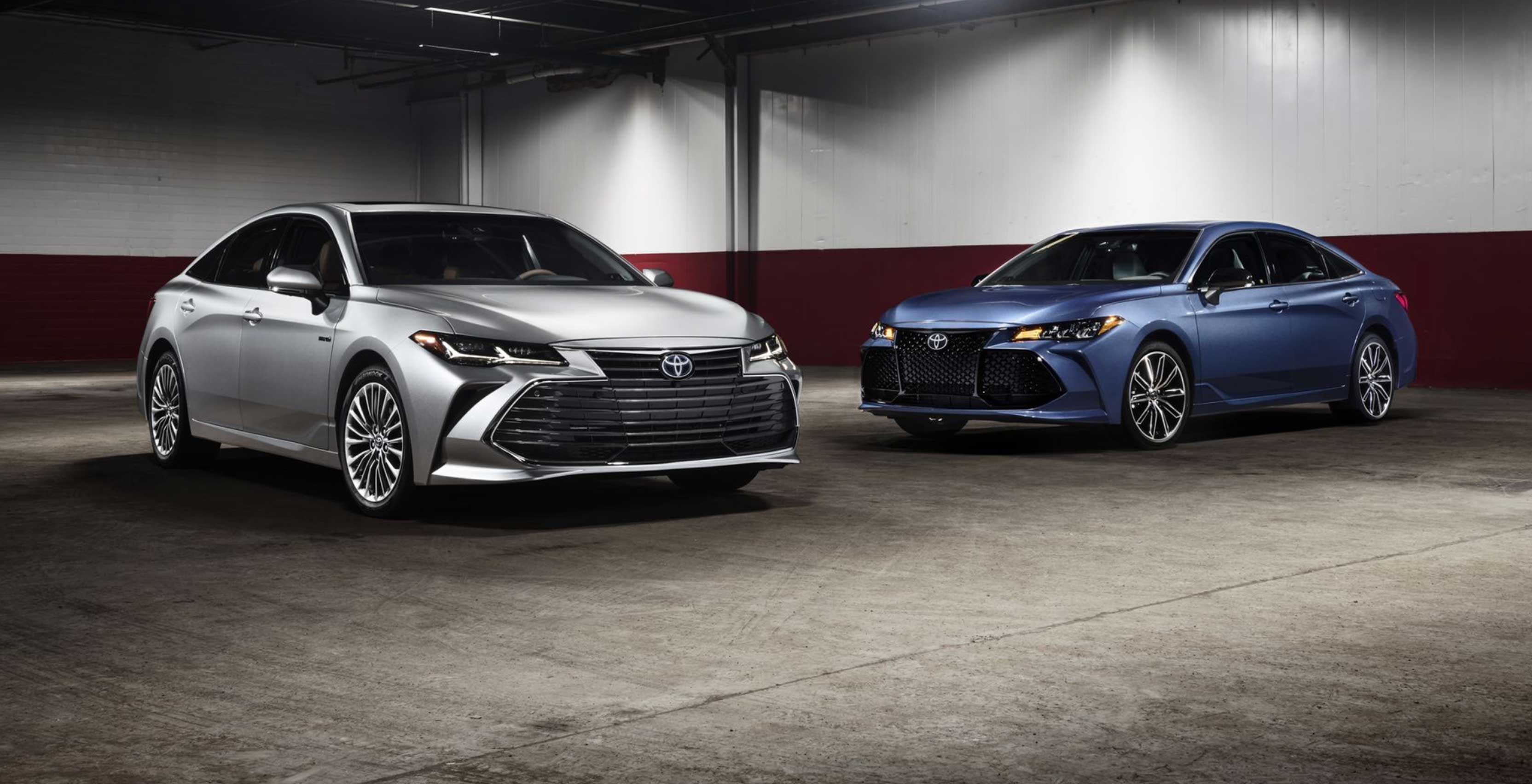 The 2019 Avalon will be the first Toyota car to support Apple's CarPlay infotainment platform