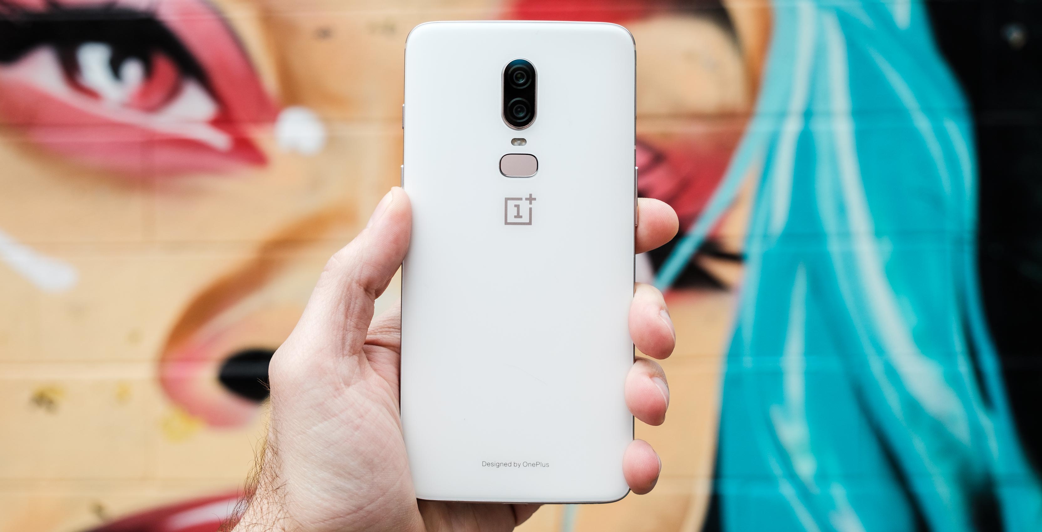 The OnePlus 6 is 'Silk White'