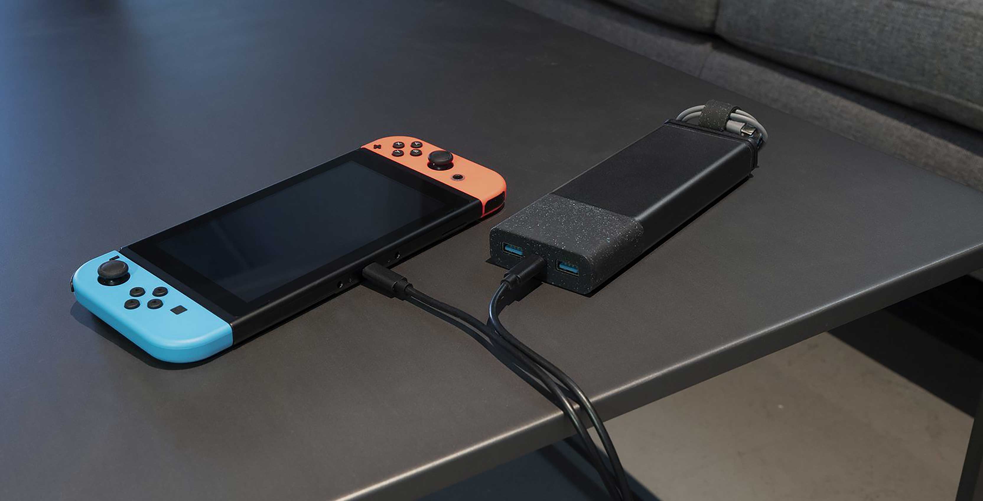 Nimble charging device connect to Nintendo Switch