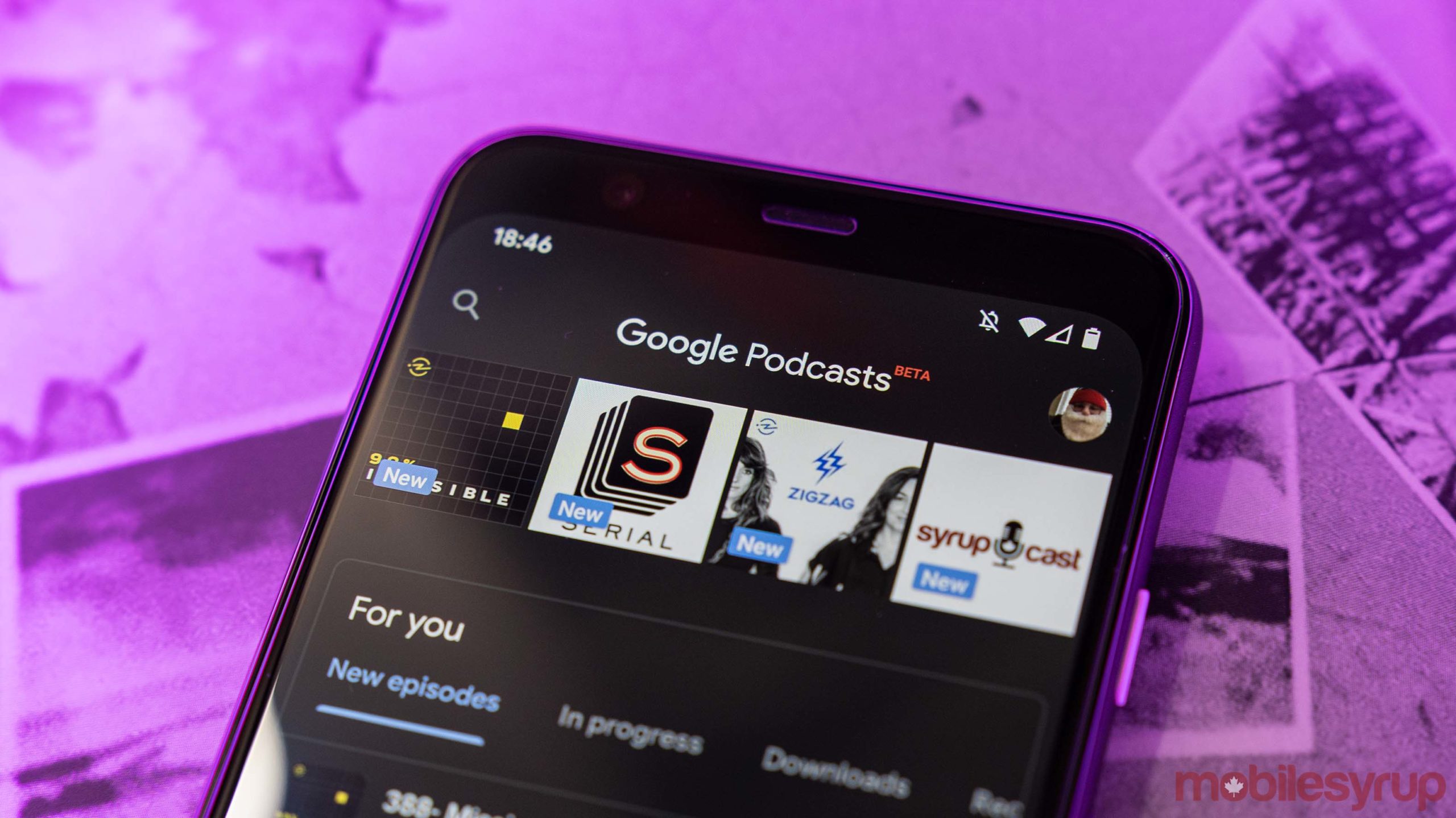 Google Podcasts dark mode